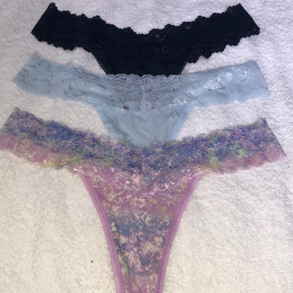 NWT lot of 3 victorias secret thongs